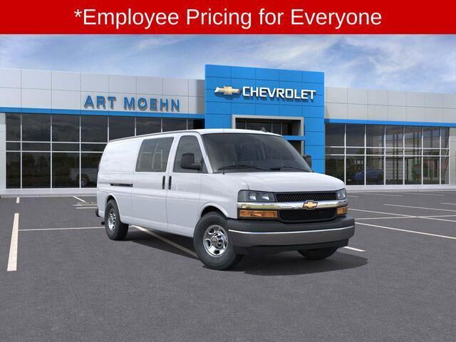 2025 CHEVROLET Express
