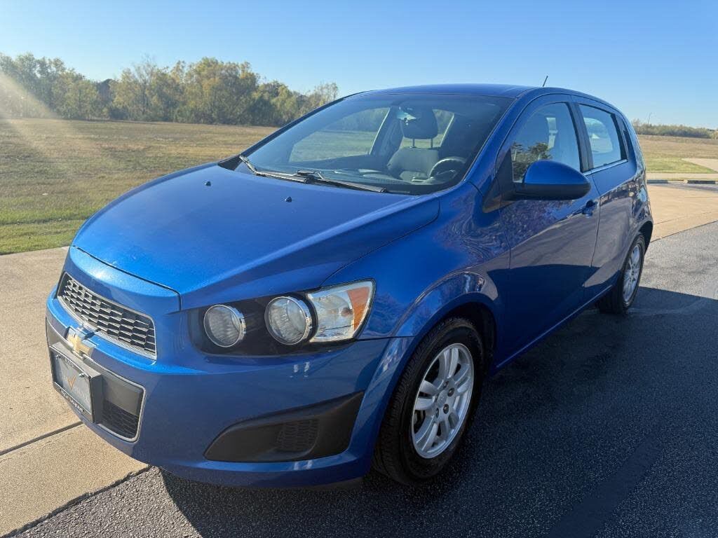 2016 CHEVROLET Sonic