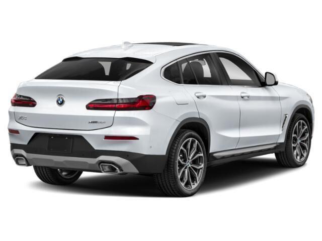 2025 BMW X4