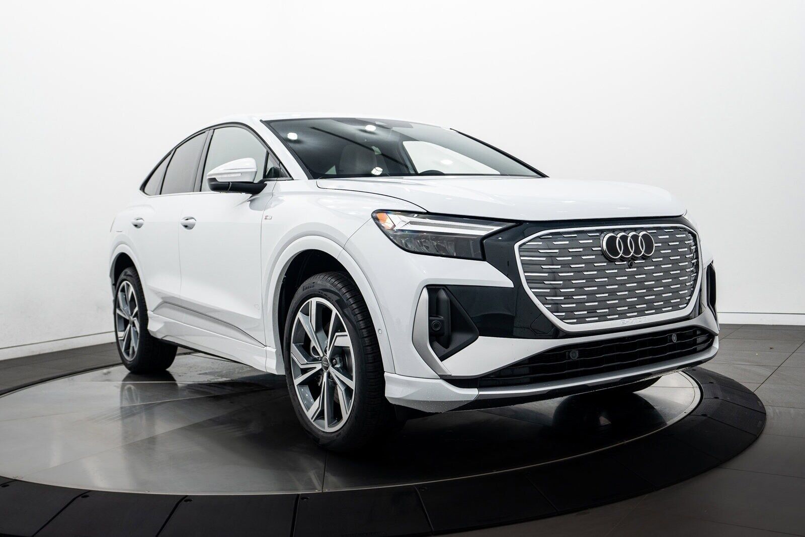 2024 Audi Q4