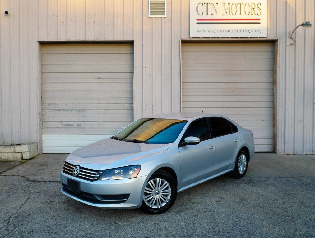 2014 VOLKSWAGEN Passat