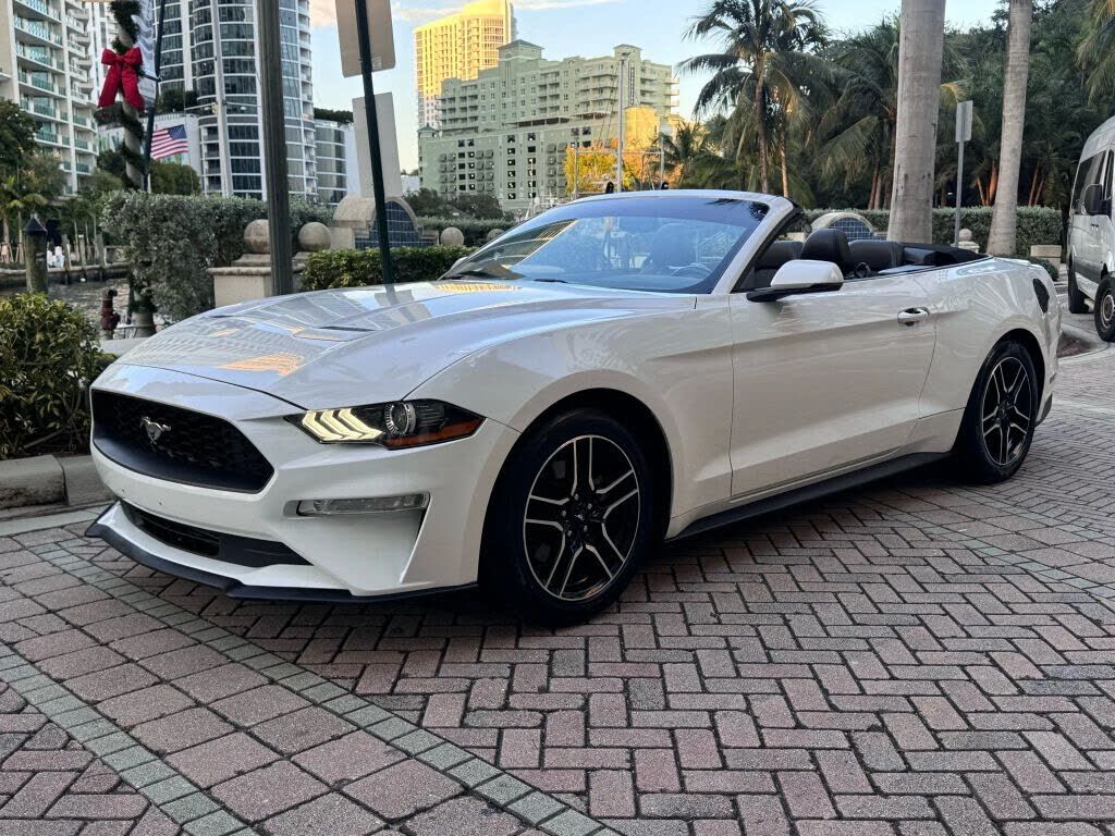 2019 FORD Mustang