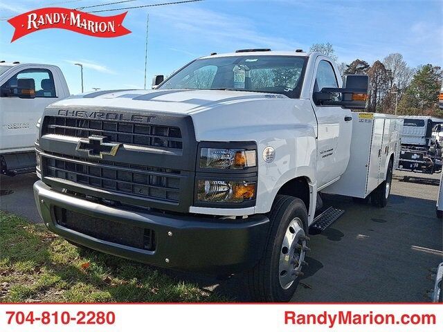 2023 GMC Silverado Medium Duty