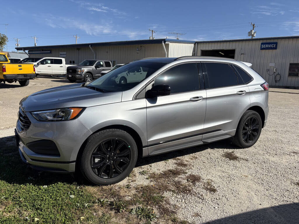 2022 FORD Edge