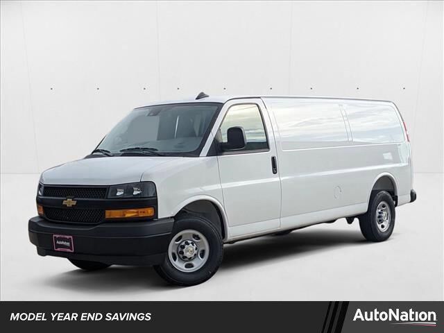 2025 CHEVROLET Express