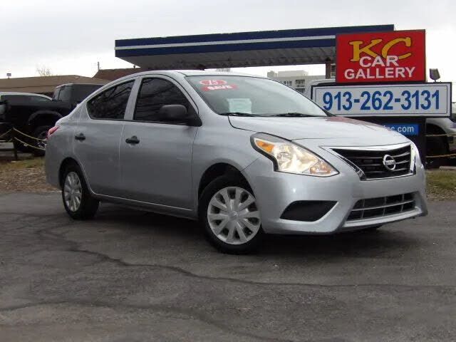 2015 NISSAN Versa