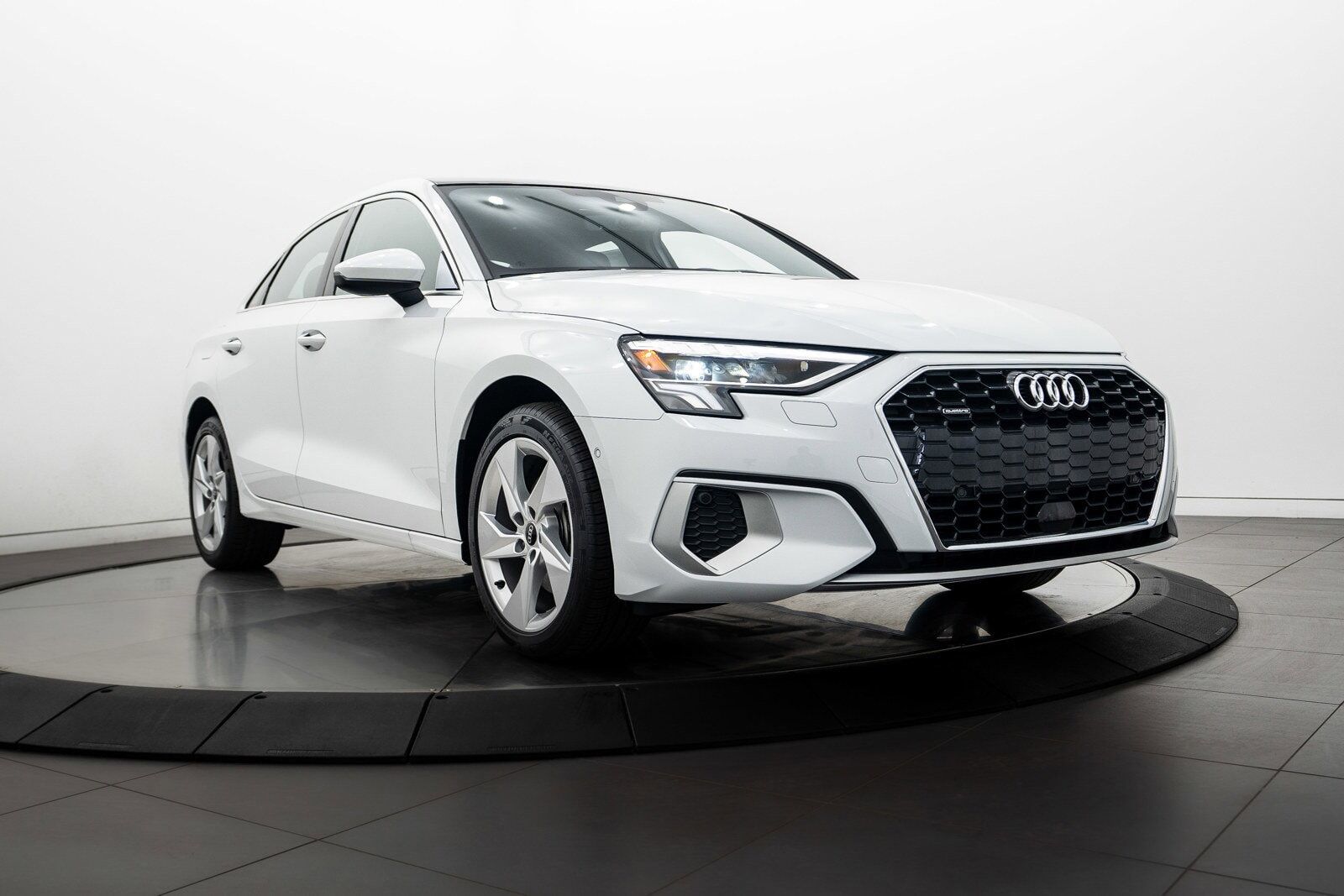 2024 AUDI A3