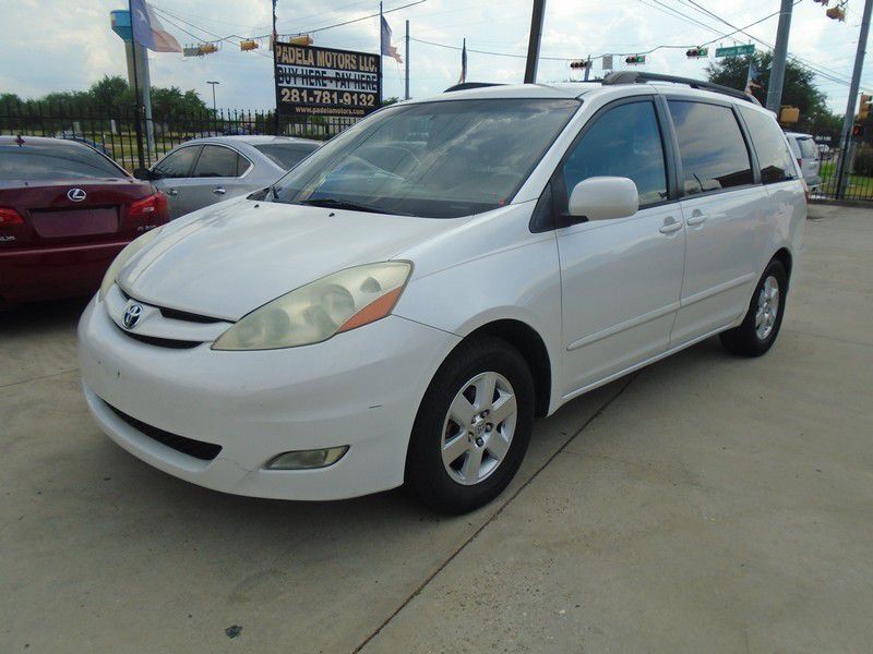 2006 TOYOTA Sienna