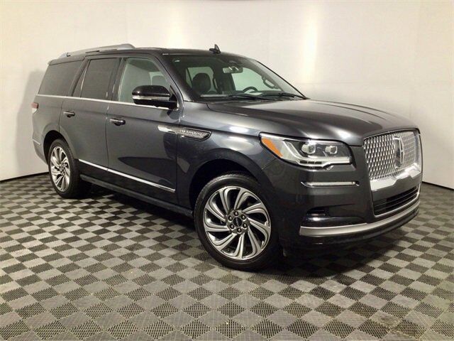 2023 LINCOLN Navigator