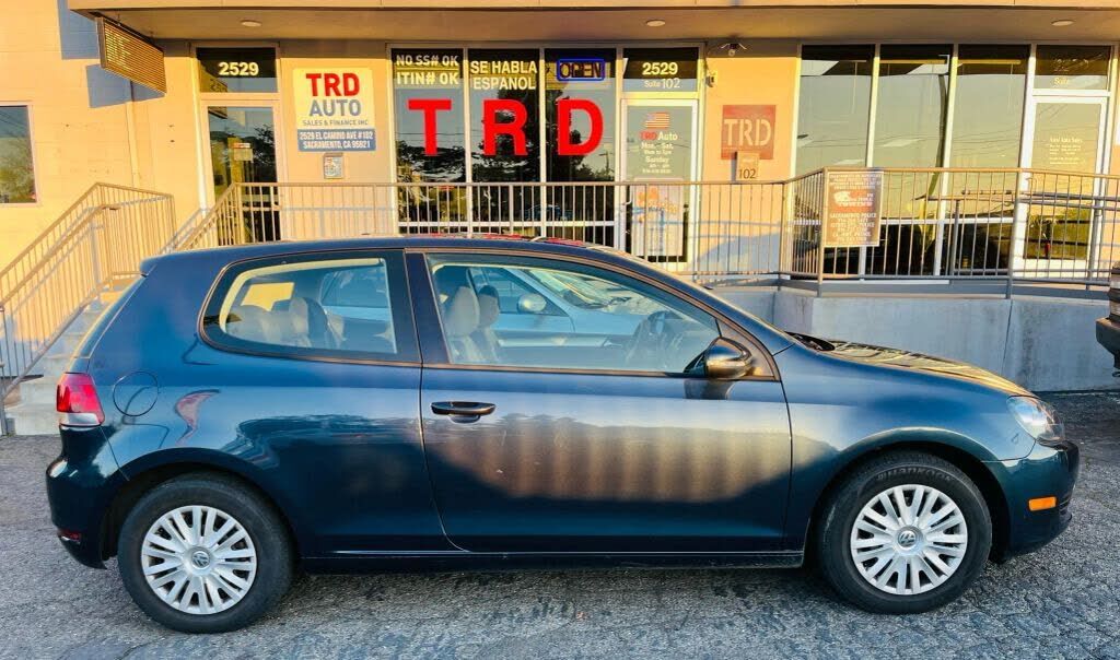 2012 VOLKSWAGEN Golf