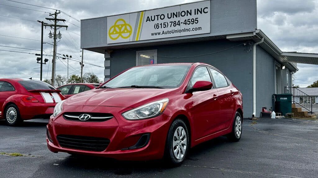 2015 HYUNDAI Accent