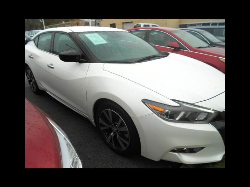 2017 NISSAN Maxima