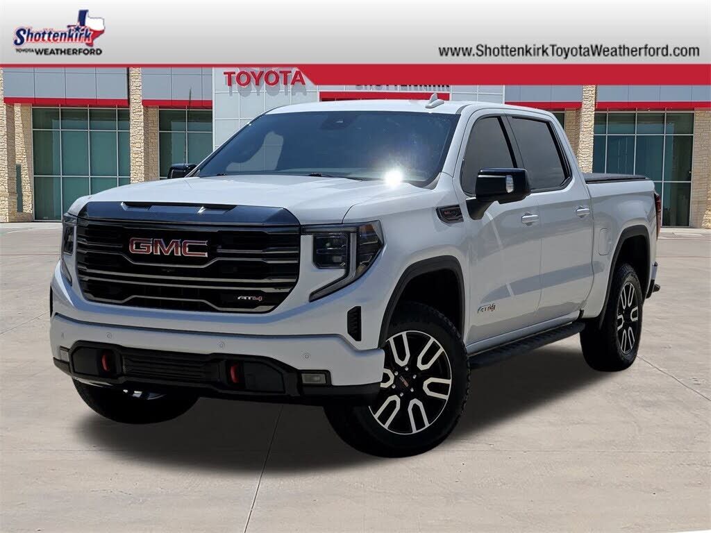 2024 GMC Sierra