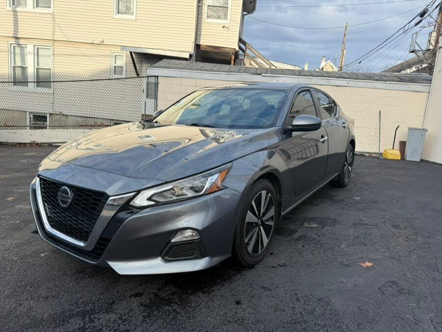 2022 NISSAN Altima