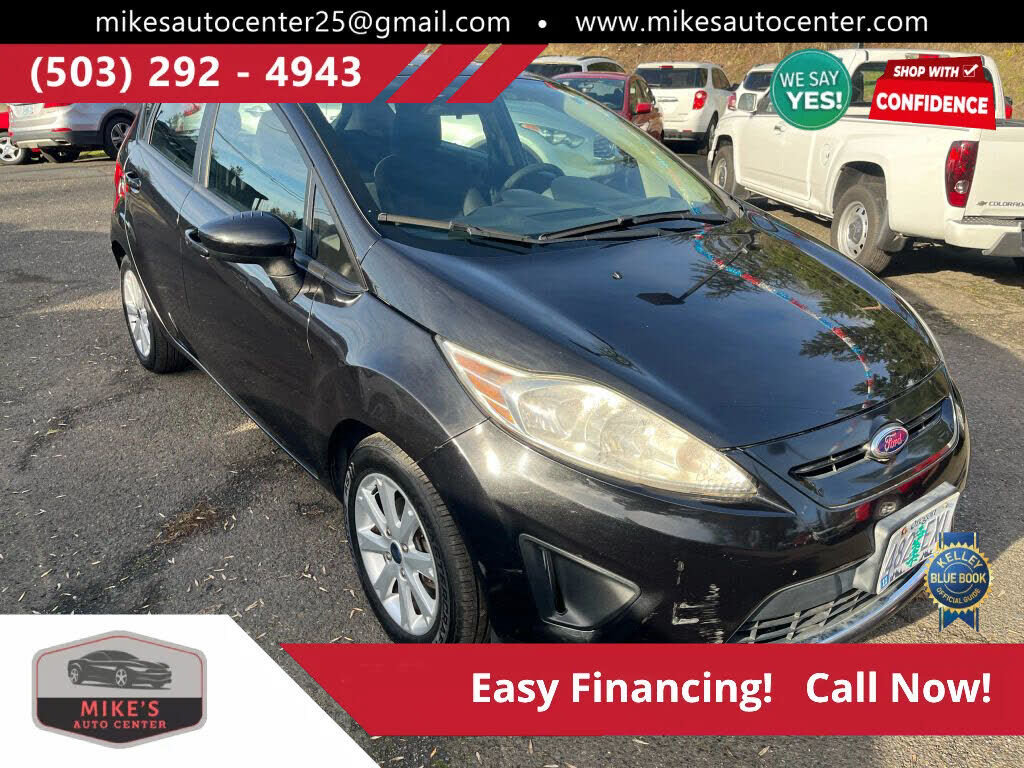 2011 FORD Fiesta