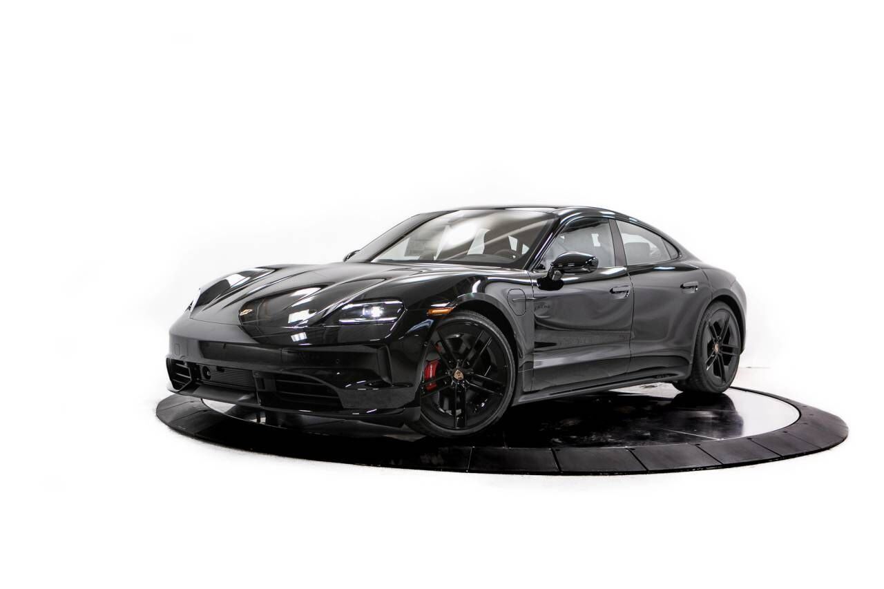 2026 PORSCHE Taycan