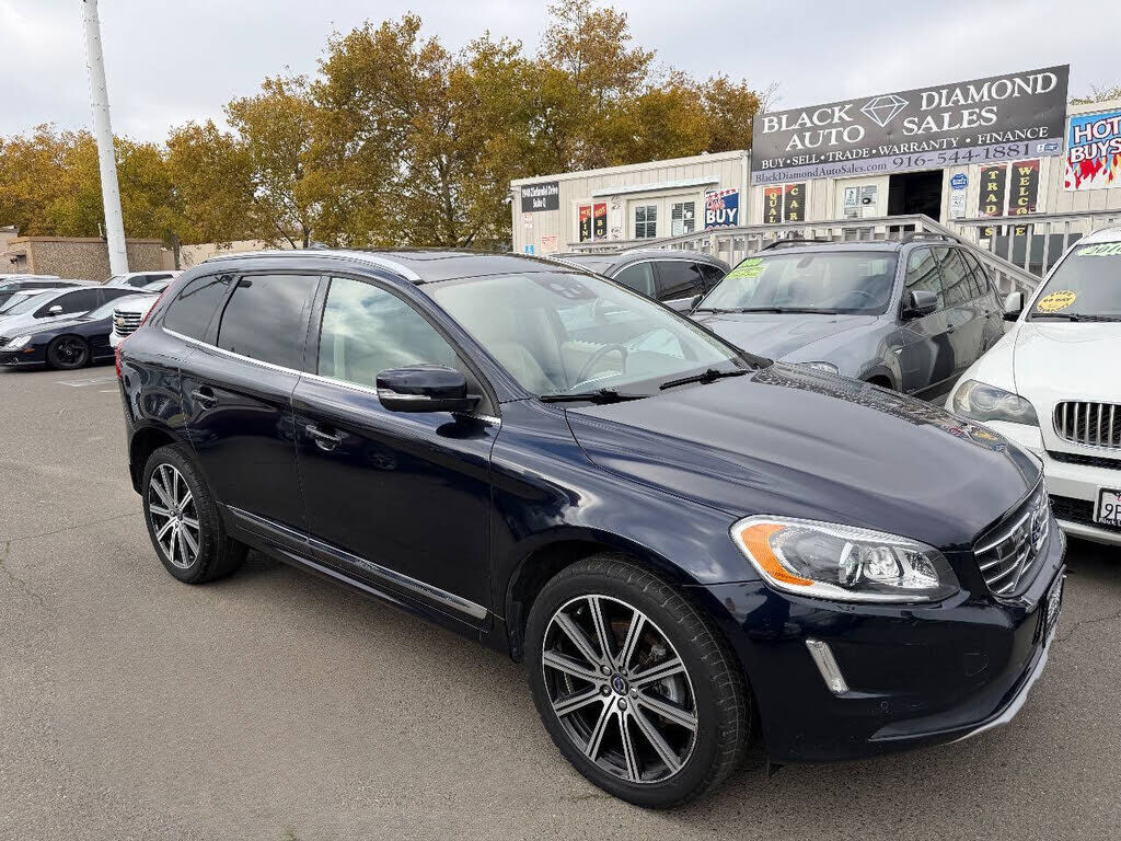 2016 VOLVO XC60
