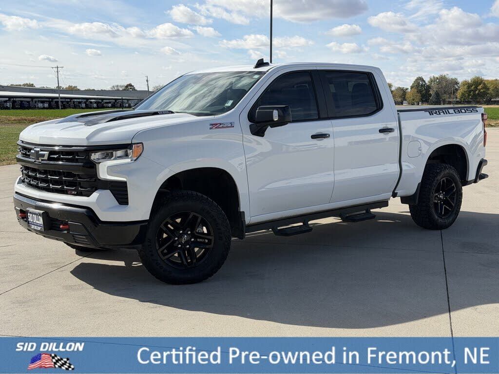 2025 CHEVROLET Silverado