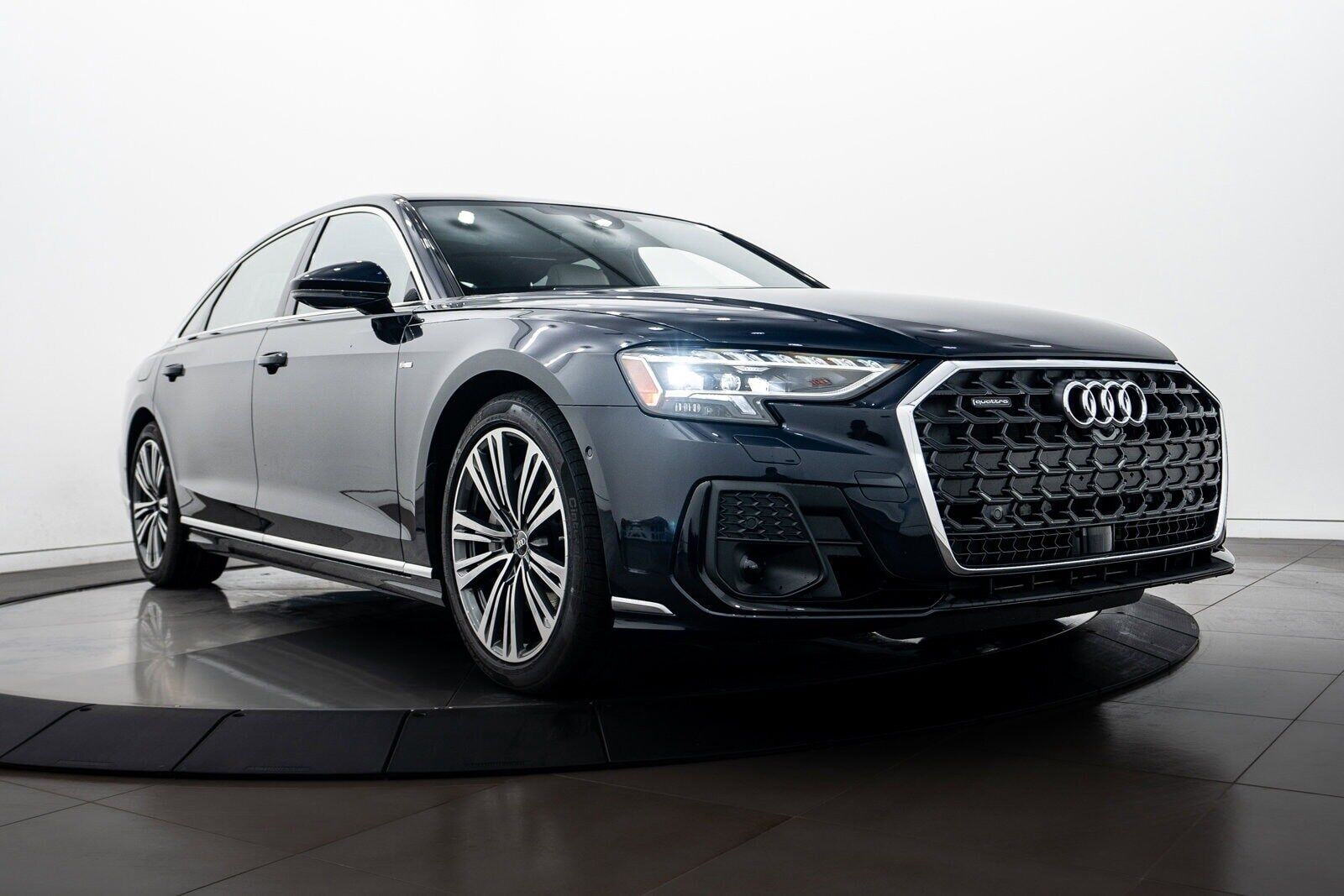2024 AUDI A8 L