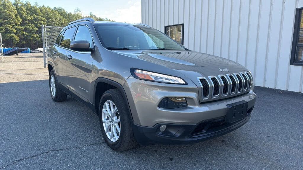 2017 JEEP Cherokee