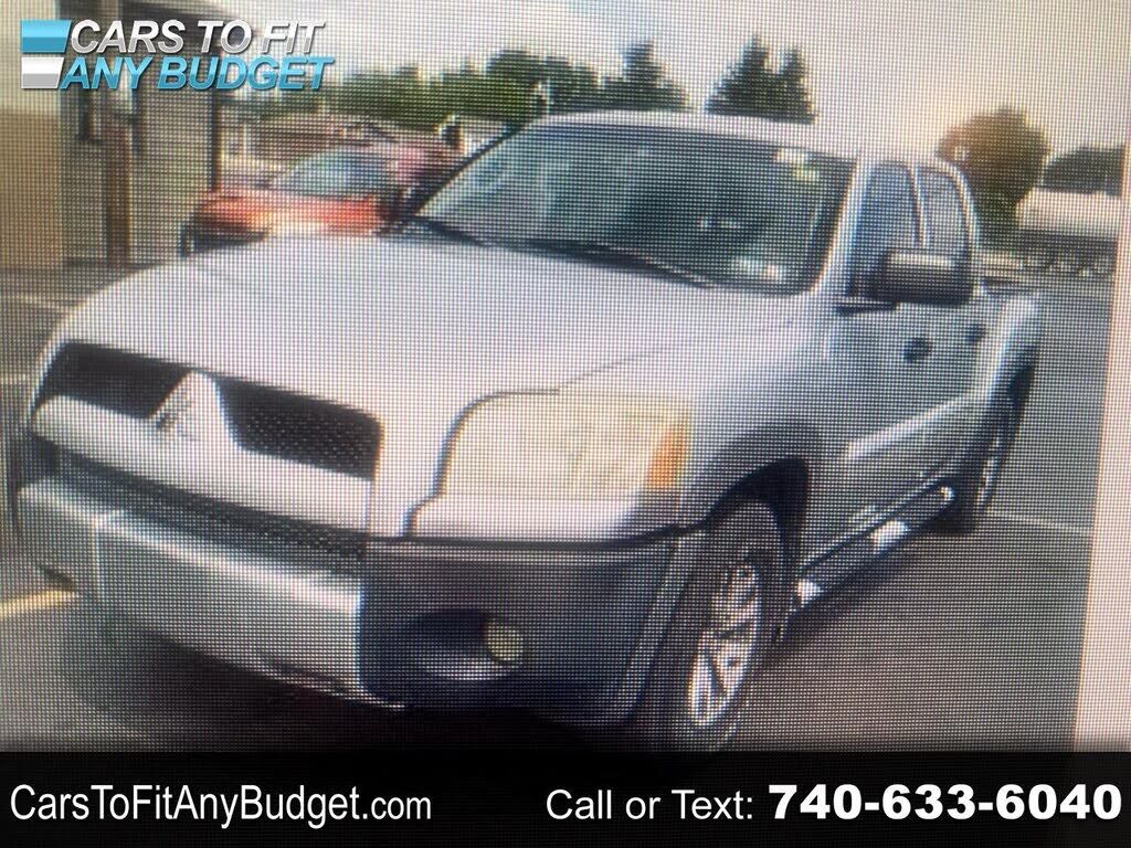 Mitsubishi Raider