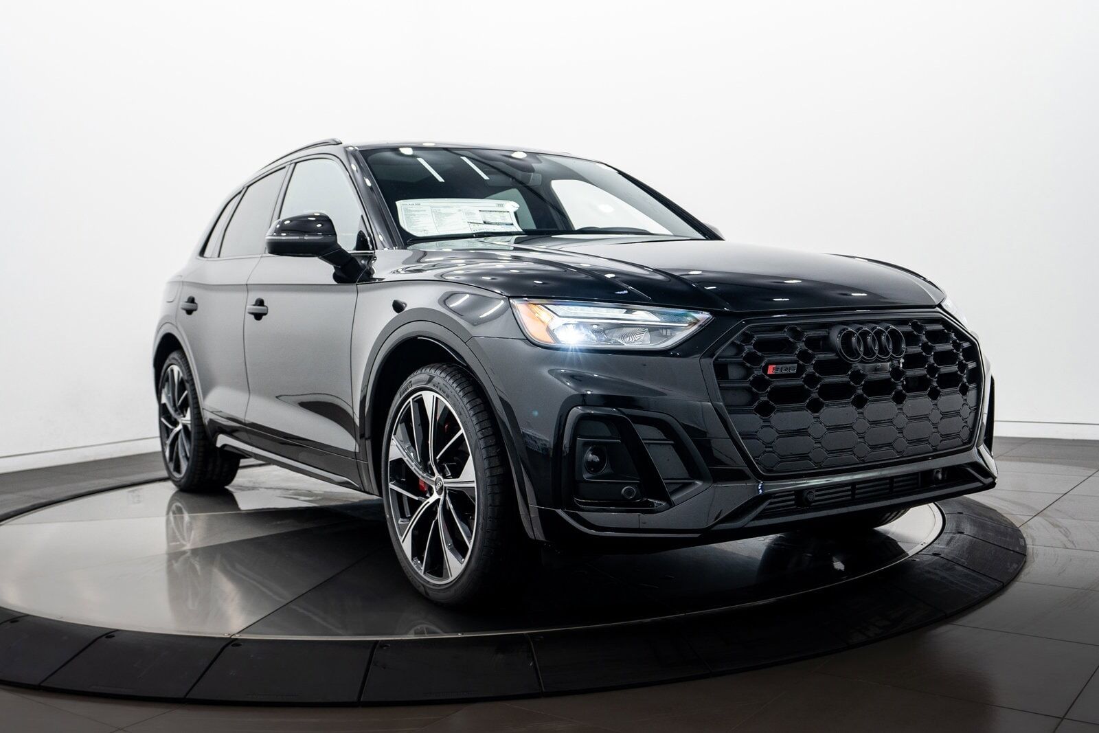 2024 Audi SQ5