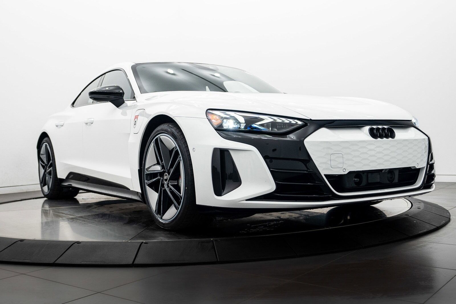 2024 AUDI RS e-tron GT