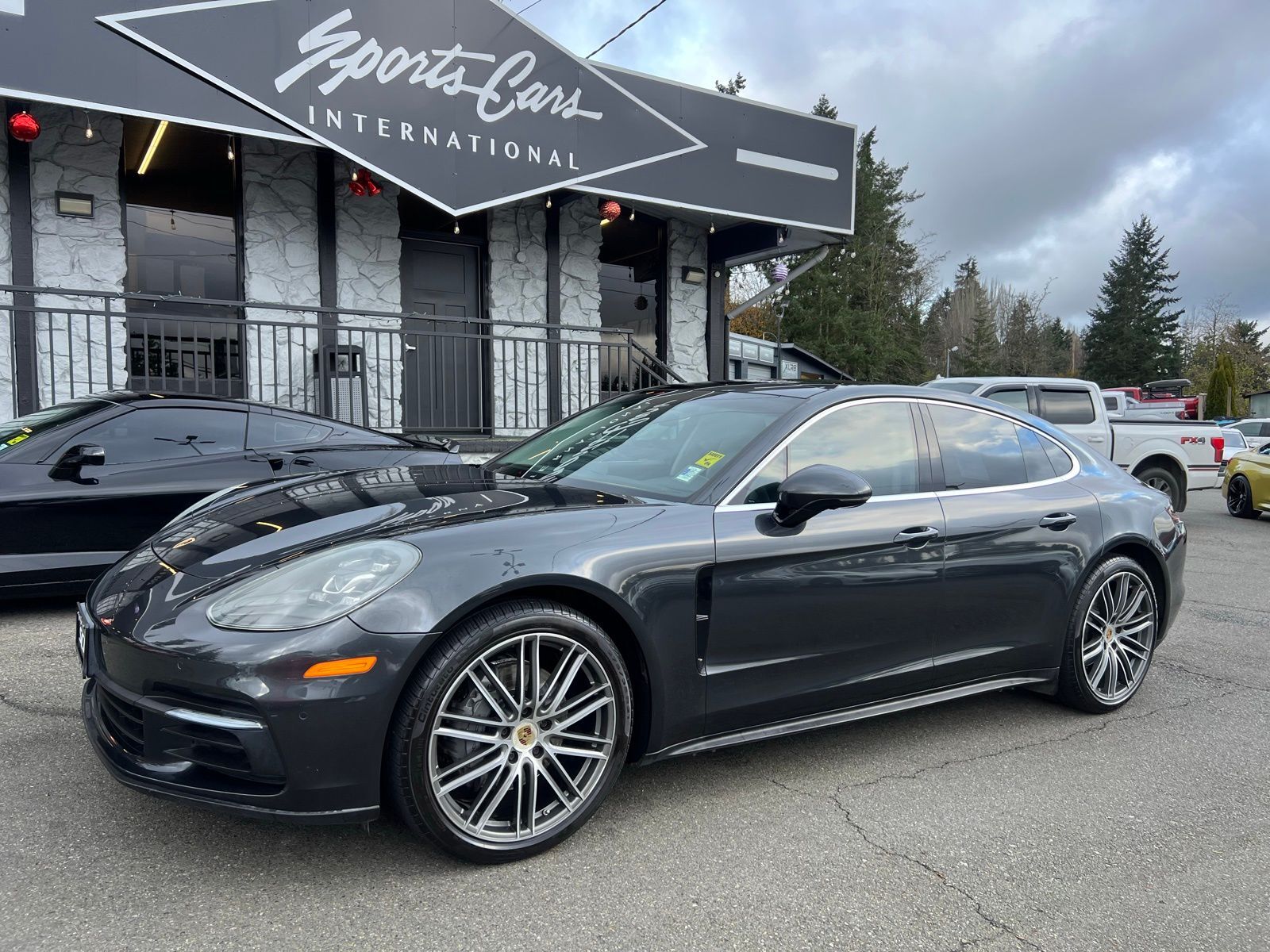 2019 PORSCHE Panamera