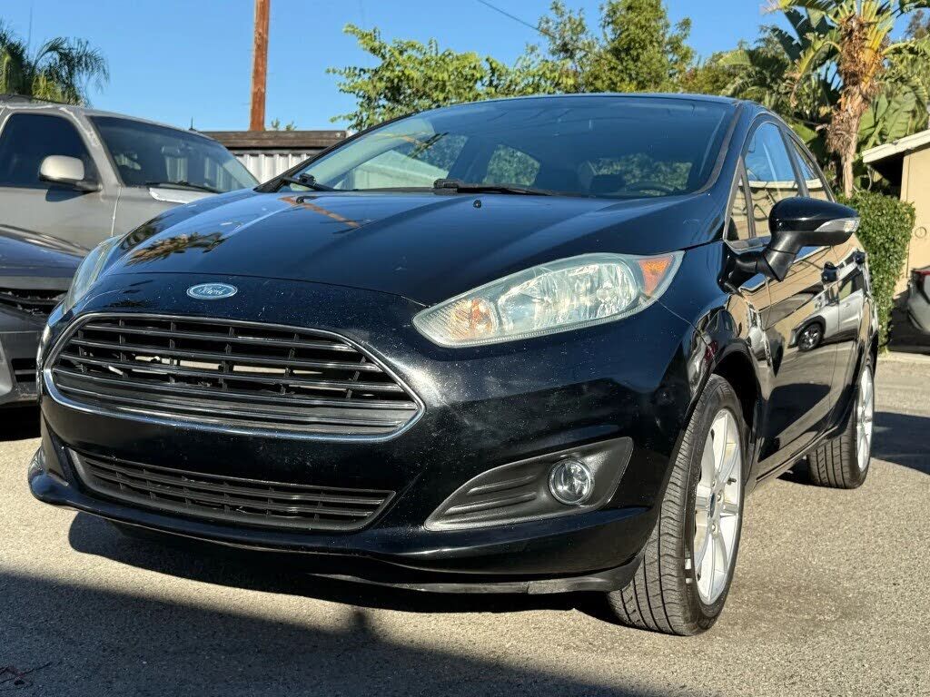 2016 FORD Fiesta