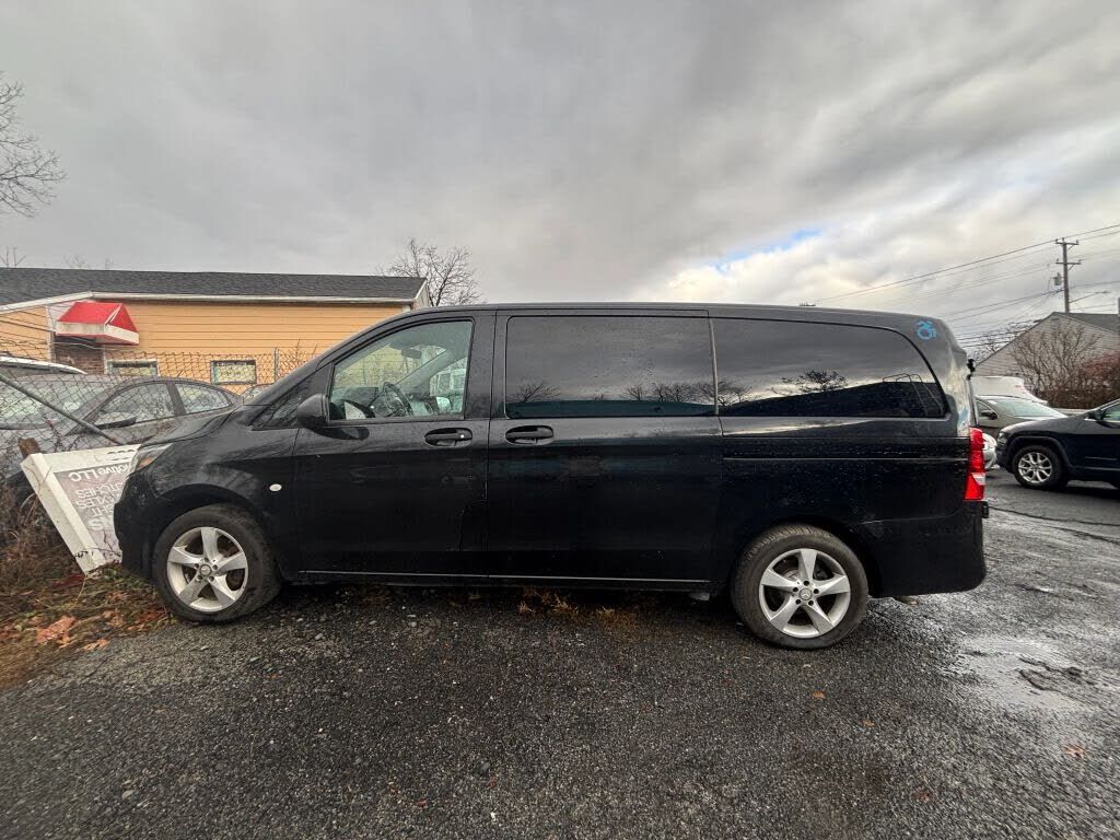 2018 MERCEDES-BENZ METRIS