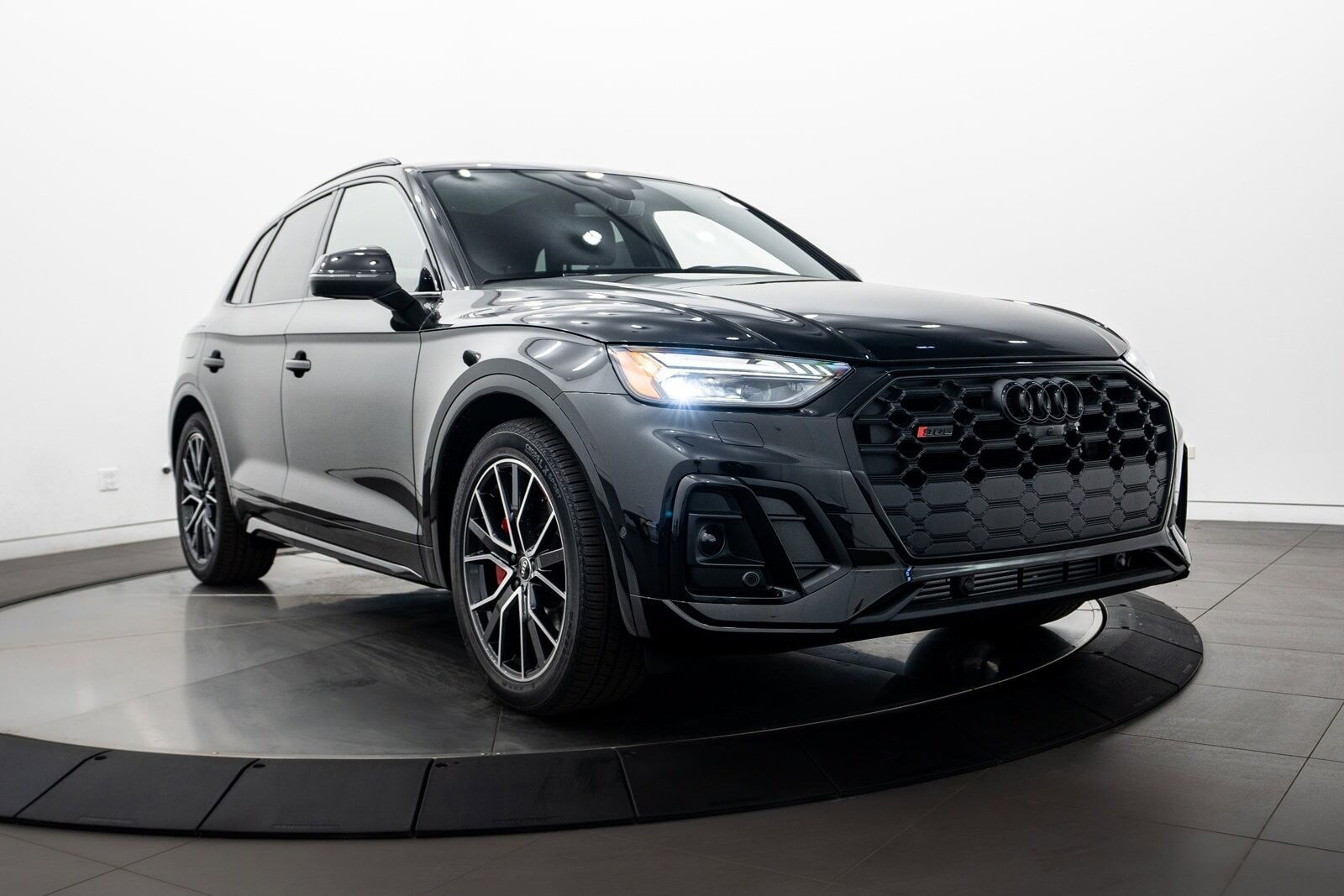 2024 Audi SQ5