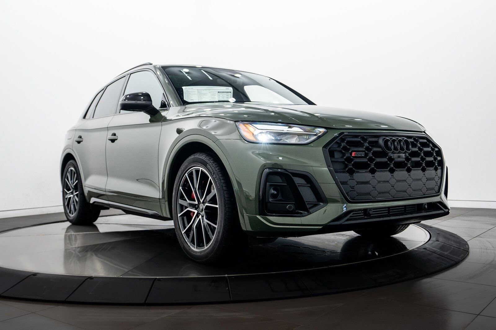 2024 AUDI SQ5