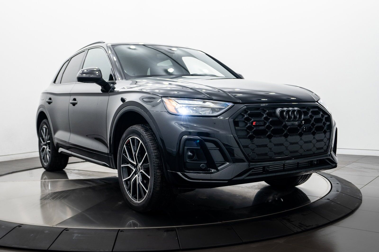 2024 Audi SQ5