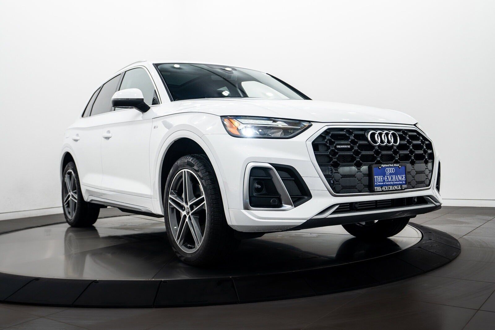 2024 AUDI Q5 e