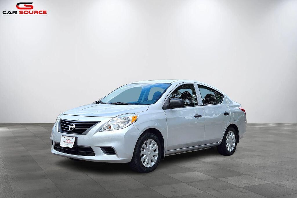 2014 NISSAN Versa