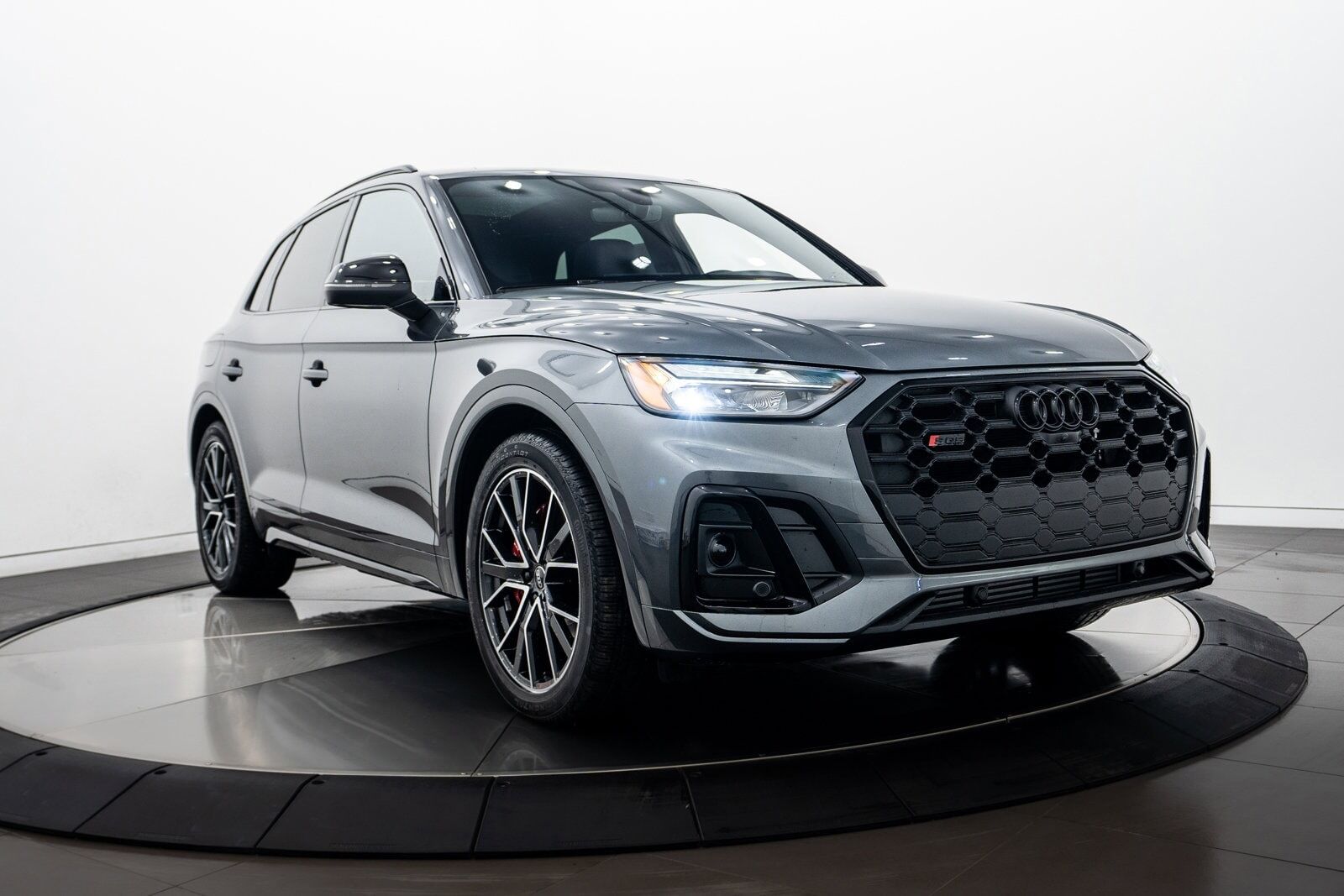 2024 Audi SQ5