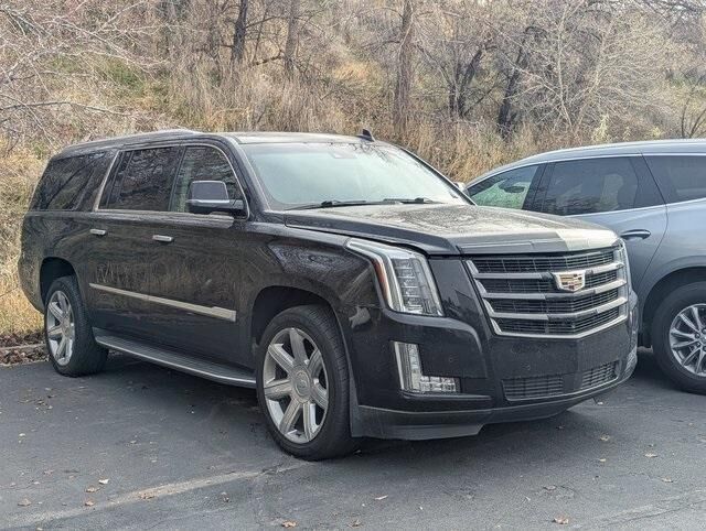 2018 CADILLAC Escalade ESV