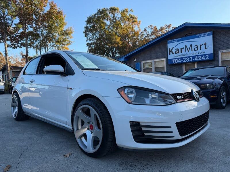 2016 VOLKSWAGEN Golf GTI