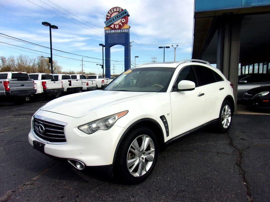 2015 INFINITI QX70