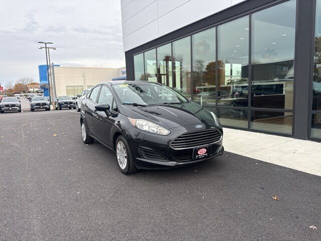 2014 FORD Fiesta