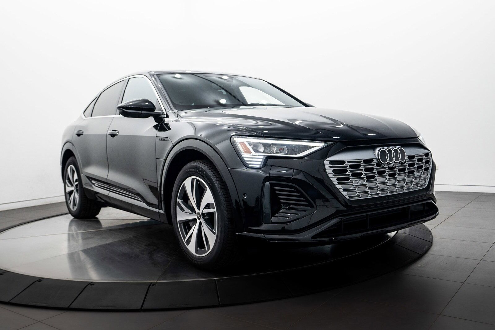 2024 Audi Q8