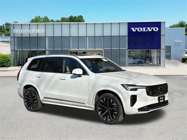 2026 VOLVO XC90