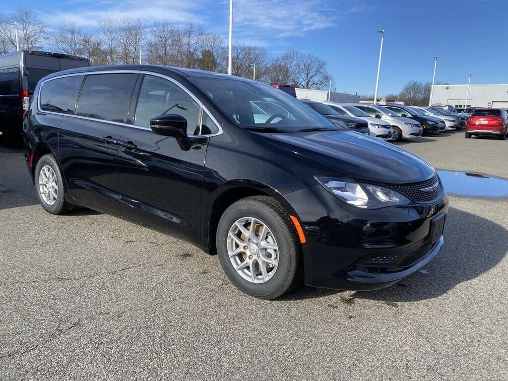 2026 CHRYSLER Voyager