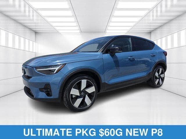 2022 VOLVO C40