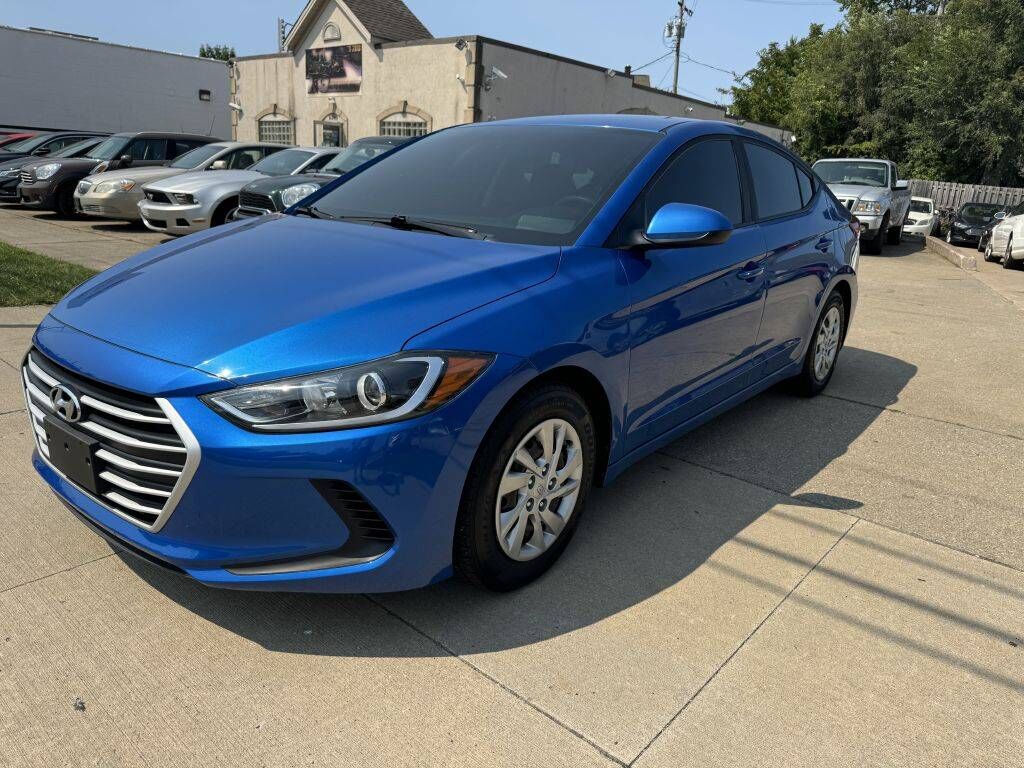 2017 HYUNDAI Elantra