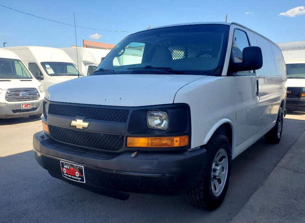 2012 CHEVROLET Express
