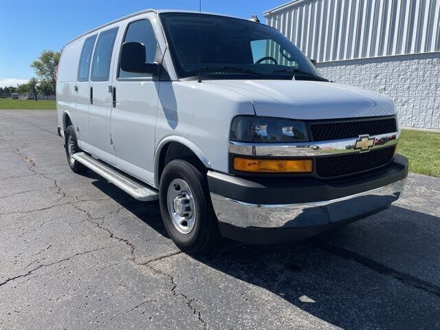 2024 CHEVROLET Express