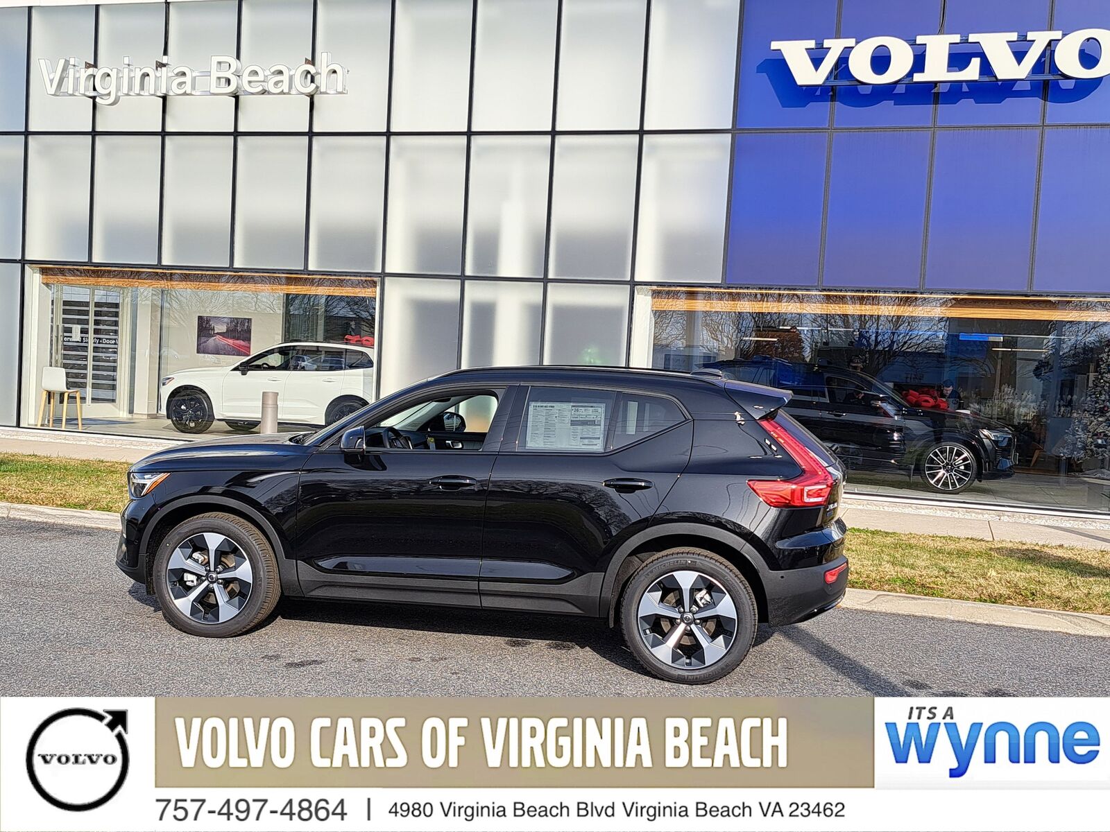 2026 VOLVO XC40