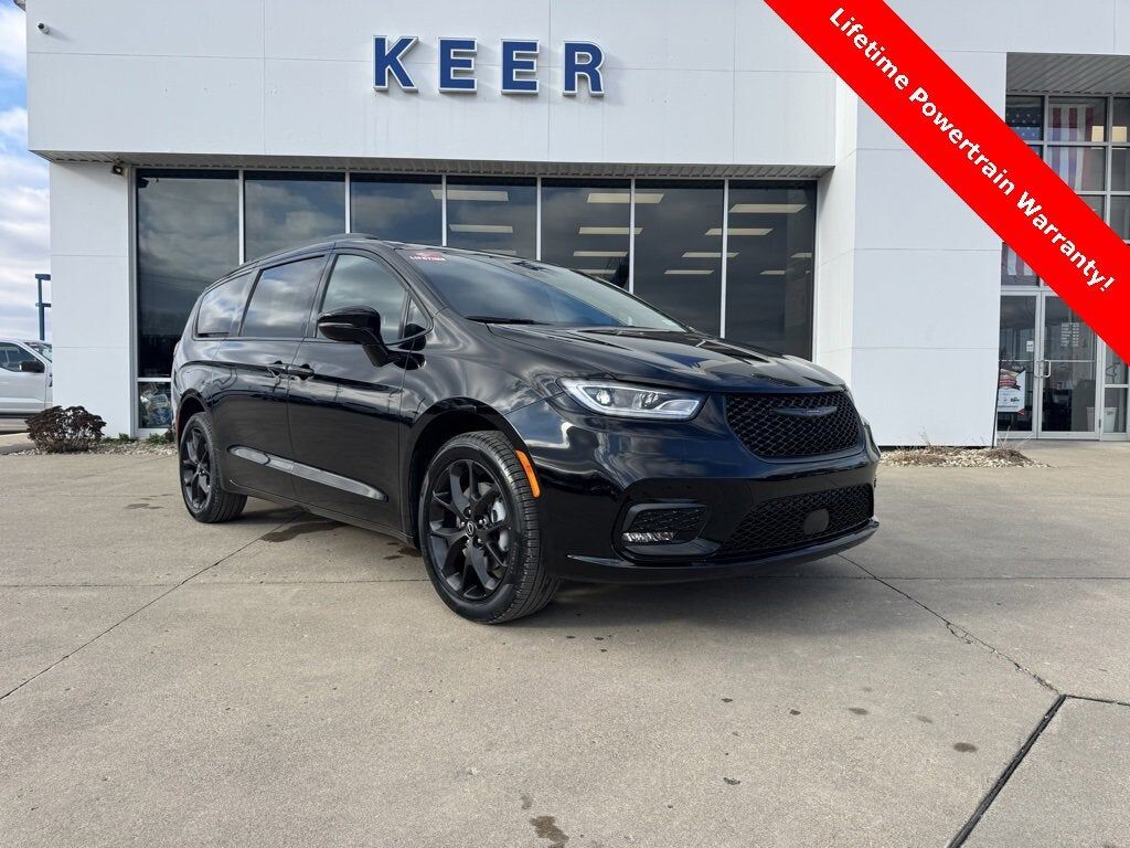 2026 CHRYSLER Pacifica