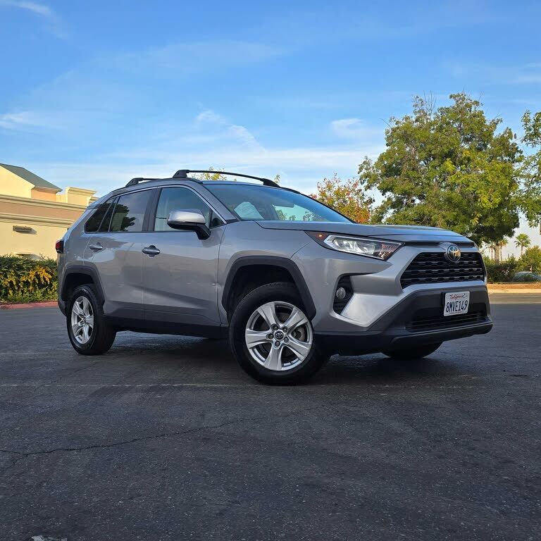 2019 TOYOTA RAV4